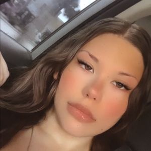 Meet your Posher, Annaleese